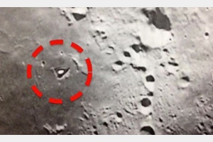 Mặt Trăng xuất hiện cấu trúc tam giác nghi căn cứ người ngoài hành tinh