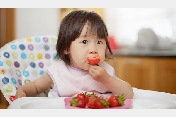 Giúp trẻ xây dựng hành vi ăn uống tốt ngay từ nhỏ