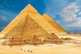 Tại sao các kim tự tháp Ai Cập lại thẳng hàng hoàn hảo?