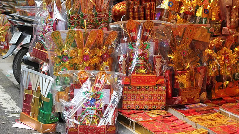 Bộ đồ vàng mã và lễ vật cần chuẩn bị để cúng Ông Công Ông Táo đầy đủ